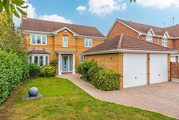 4 Bedroom Detached House For Sale In Hackamore, Benfleet, SS7