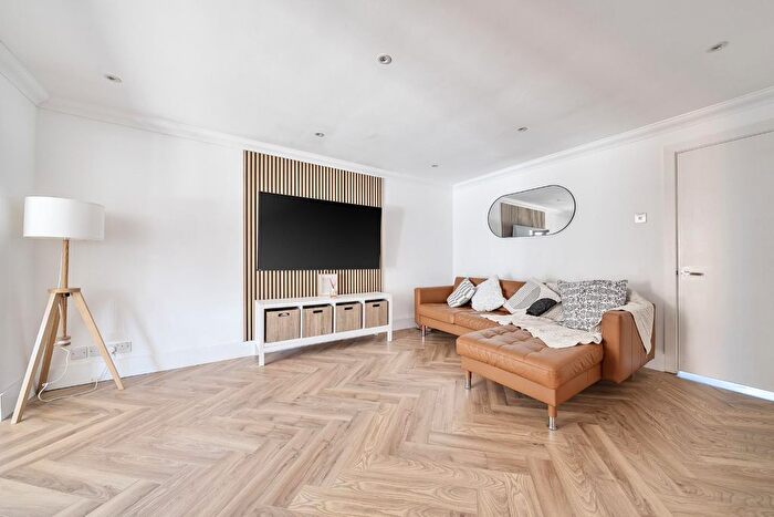 3 Bedroom Property For Sale In Fern Drive, Havant, PO9