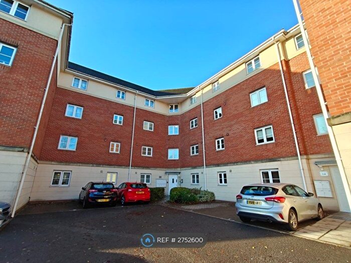 2 Bedroom Flat To Rent In Little Green, Bradley Stoke, Bristol, BS32