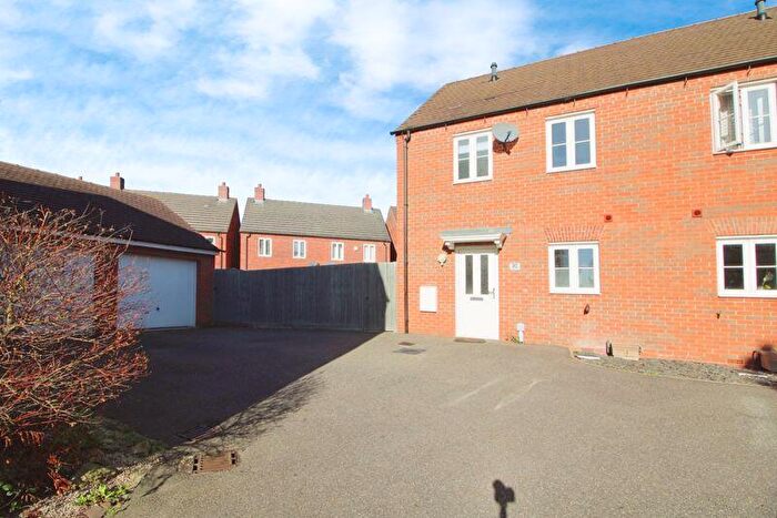 3 Bedroom Semi Detached House To Rent In Appledine Way, East Bedford, MK41