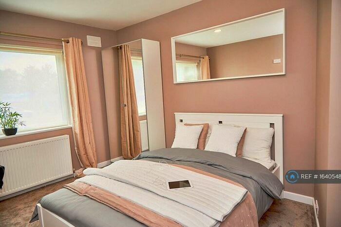 3 Bedroom Flat To Rent In Warwick Road, Coventry, CV1