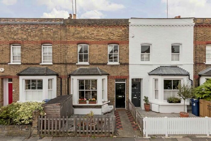 2 Bedroom Property To Rent In Antrobus Road, London, W4