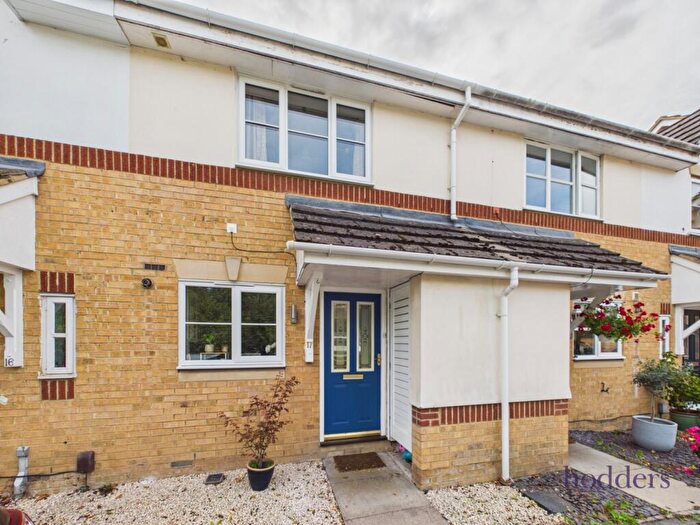 2 Bedroom Terraced House For Sale In Ottershaw, Surrey, KT16
