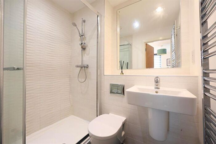 2 Bedroom Flat For Sale In College Road, Bishopston, Bristol, BS7