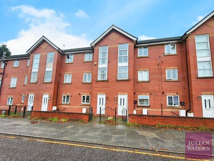 2 Bedroom Duplex For Sale In Hyde Road, Denton, Manchester, M18