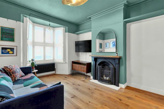 3 Bedroom Terraced House To Rent In Northfield Road, London, W13