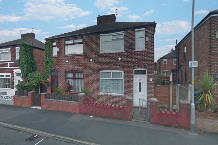 2 Bedroom Semi Detached House For Sale In , Dunkerley Avenue, Failsworth, Manchester, M35