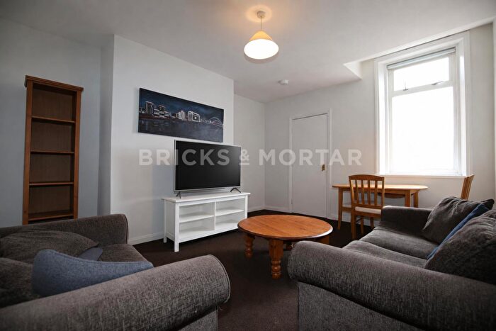 4 Bedroom Maisonette To Rent In Cartington Terrace, Newcastle Upon Tyne, NE6