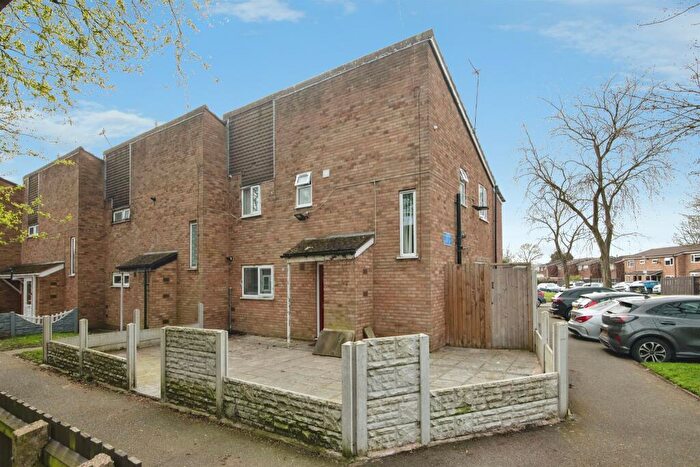 6 Bedroom End Of Terrace House For Sale In Ratcliff Walk, Oldbury, B69