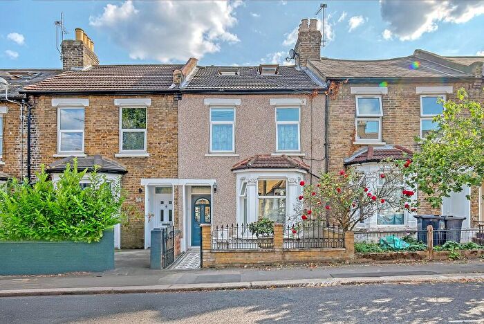 4 Bedroom Terraced House For Sale In Granville Road, London, E18