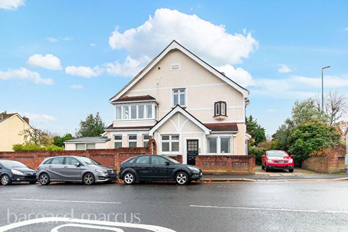 1 Bedroom Flat To Rent In Park Lane, Wallington, SM6