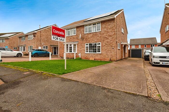 3 Bedroom Semi-Detached House For Sale In White House Drive, Kingstone, Hereford, HR2