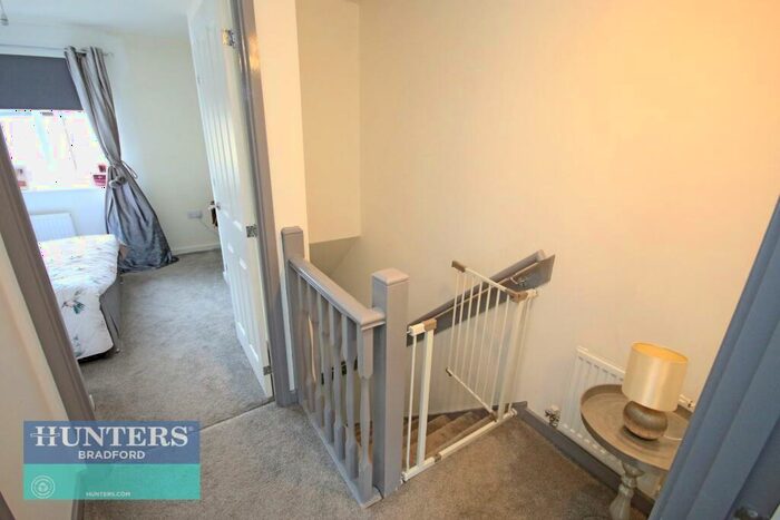 2 Bedroom Semi-Detached House For Sale In Ref Tn - Meadow Bank Allerton, Bradford, West Yorkshire, BD15