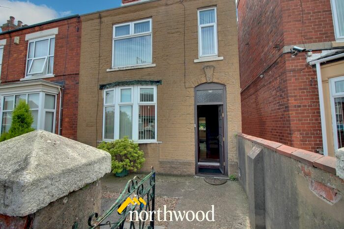3 Bedroom End Of Terrace House To Rent In North Eastern Road, Thorne, DN8