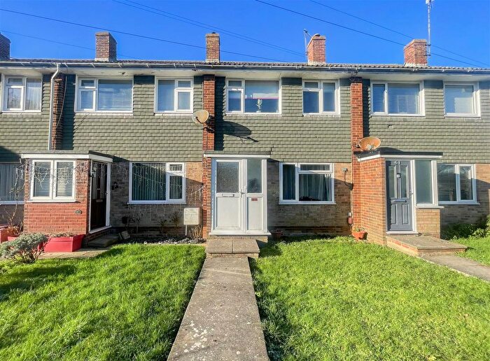 3 Bedroom Terraced House To Rent In Tugwell Road, Eastbourne, BN22