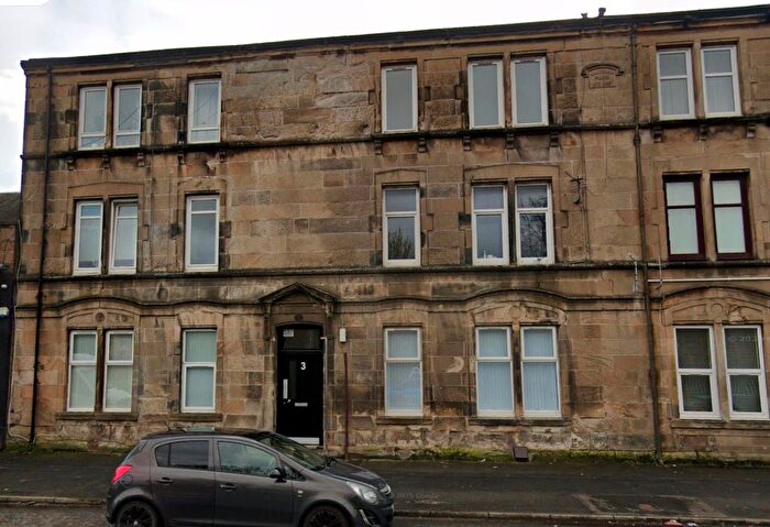 2 Bedroom Flat To Rent In Greenock Road, Paisley, Renfrewshire, PA3