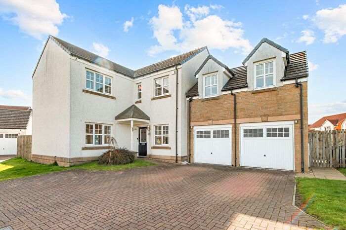 5 Bedroom Detached House For Sale In Rowling Crescent, Kinnaird, Larbert, FK2