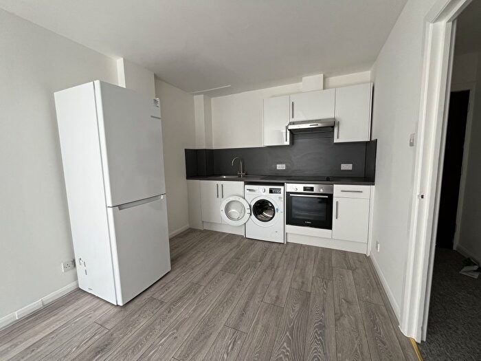 4 Bedroom Flat To Rent In St Peters Road, Bournemouth, BH1