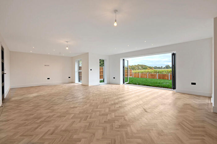 4 Bedroom Detached House For Sale In North Drive, Hutton, CM13
