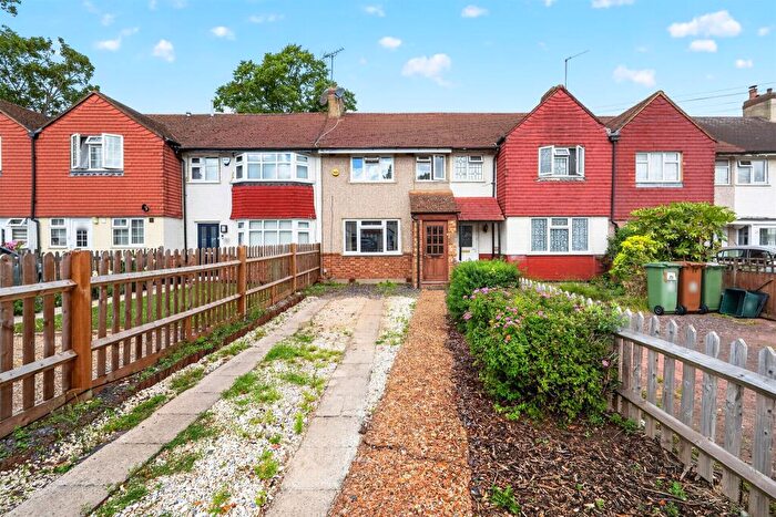2 Bedroom Terraced House For Sale In Lindsay Road, Worcester Park, KT4