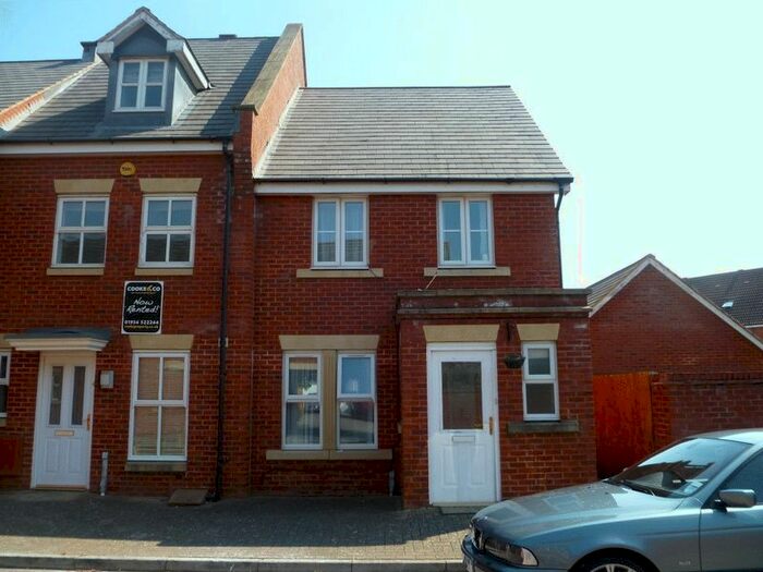 3 Bedroom End Of Terrace House To Rent In The Inclosures, Weston Village, Weston-Super-Mare, BS24