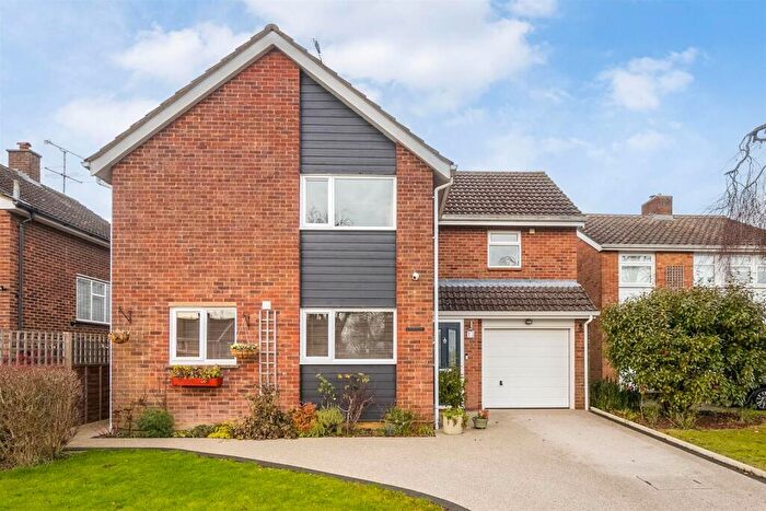 4 Bedroom Detached House For Sale In Brandles Road, Letchworth Garden City, SG6