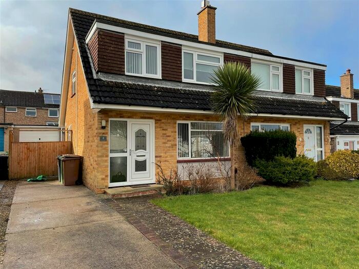 3 Bedroom Semi Detached House For Sale In Elburton, Plymouth, PL9