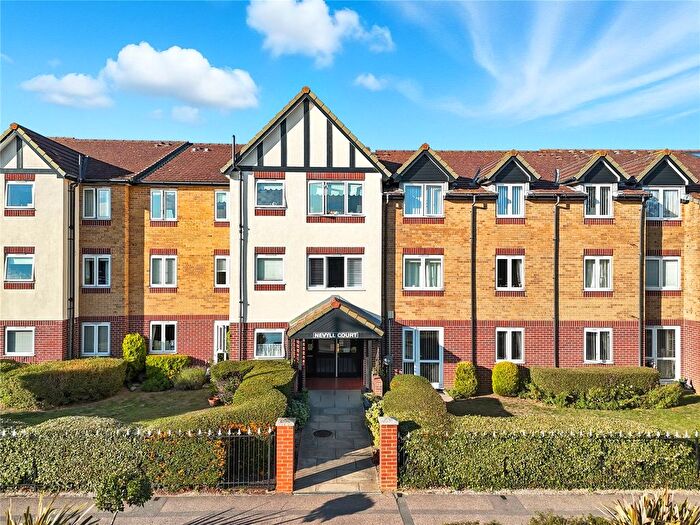 1 Bedroom Flat For Sale In Station Road, Thorpe Bay, Essex, SS1