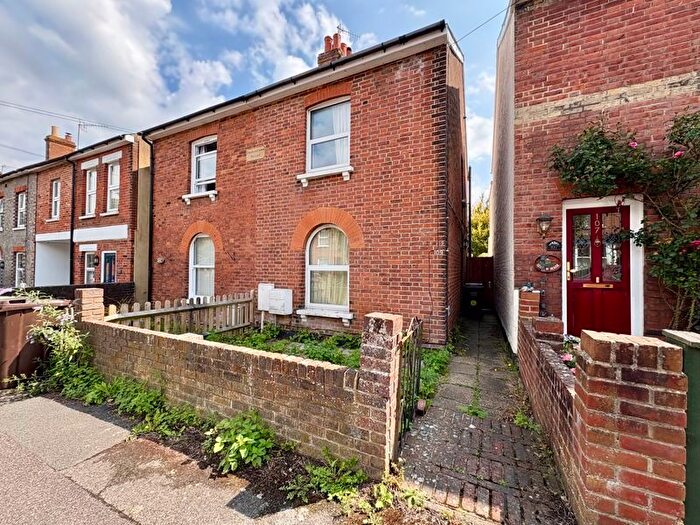 3 Bedroom Semi-Detached House For Sale In Lavender Hill, Tonbridge, TN9