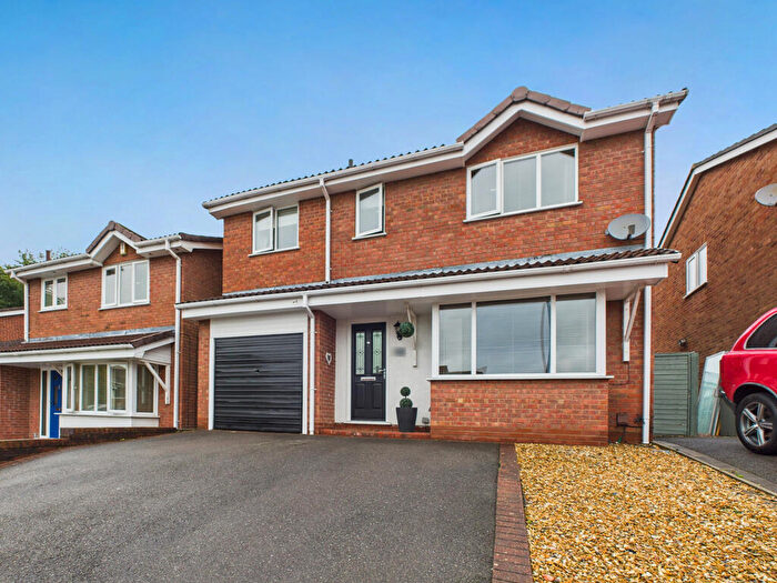 4 Bedroom Detached House For Sale In Peers Close, Oakwood, DE21