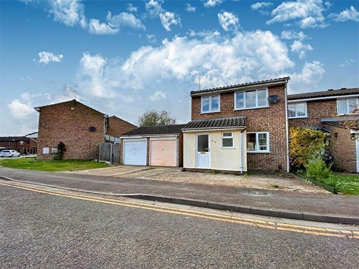 3 Bedroom Semi-Detached House To Rent In Aylsham Drive, Ickenham, UB10