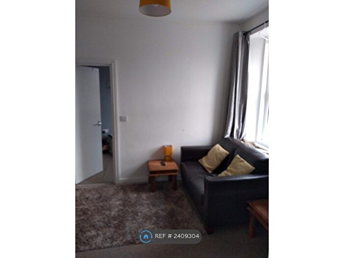 1 Bedroom Flat To Rent In Duke Street, Plymouth, PL1