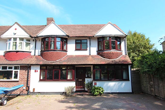 5 Bedroom Semi-Detached House For Sale In Court Road, Orpington, Kent, BR6