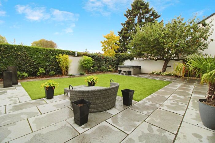 4 Bedroom Detached House For Sale In Cox Crescent, Dunchurch, Rugby, CV22