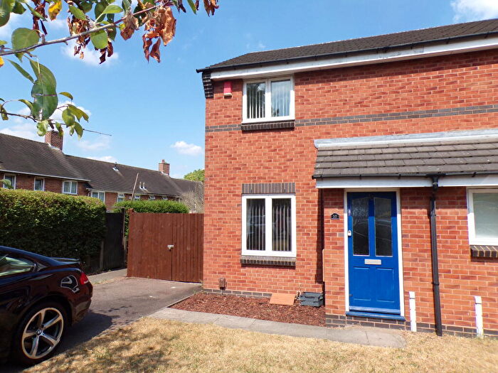 2 Bedroom House To Rent In Austy Close, Hodge Hill, B36