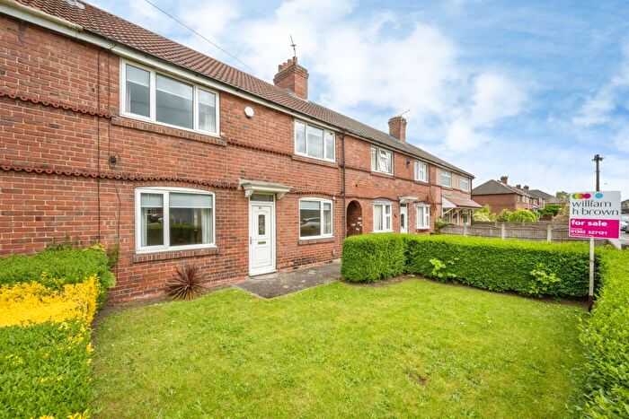 4 Bedroom Terraced House For Sale In Queen Marys Road, New Rossington, Doncaster, DN11