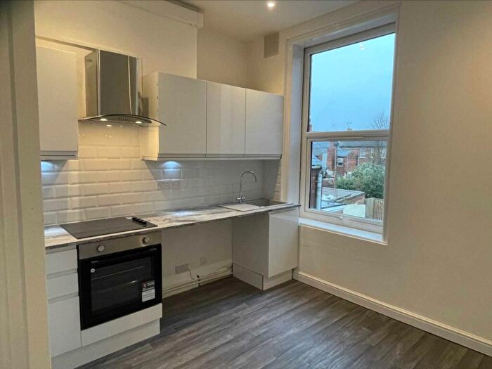 1 Bedroom Flat To Rent In Kings Road, Doncaster, DN1