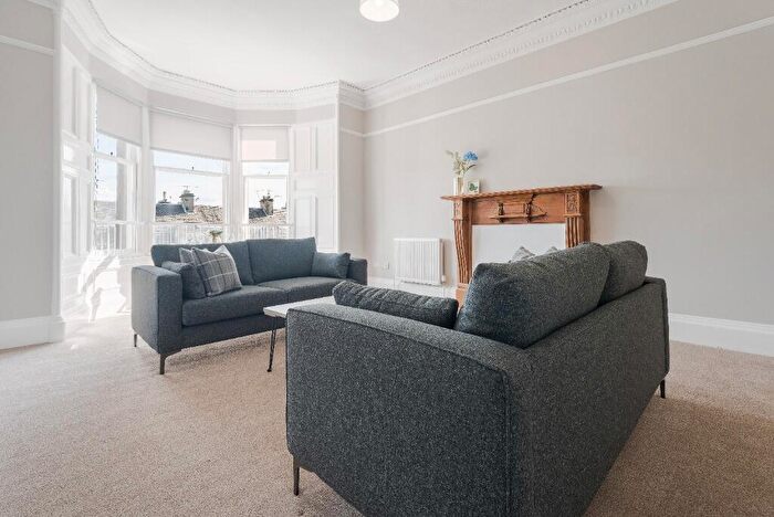 4 Bedroom Flat To Rent In Strathearn Road, Edinburgh, EH9