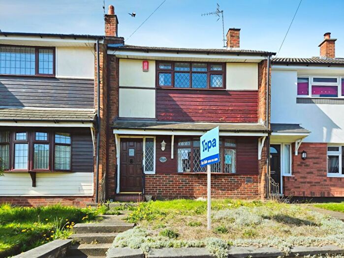 2 Bedroom Town House For Sale In Nellan Crescent, Smallthorne, Stoke-on-trent, ST6