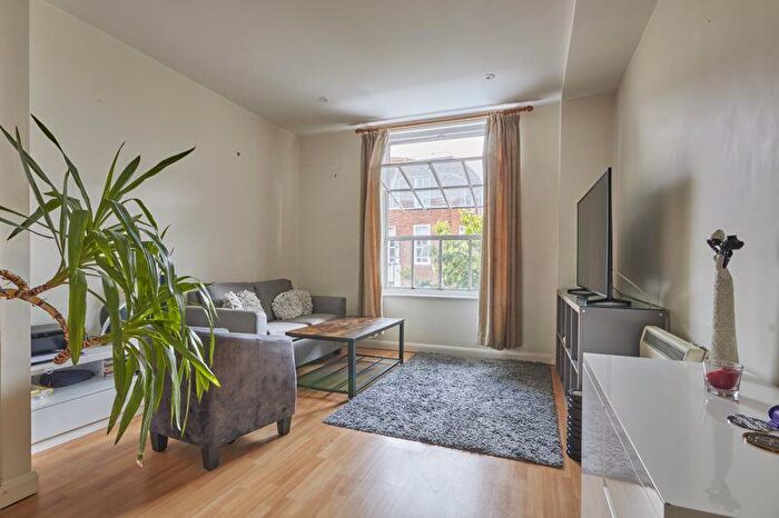 1 Bedroom Flat For Sale In Princesshay Square, Exeter, EX1