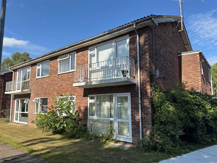 2 Bedroom Flat To Rent In Park North, Ipswich, IP4