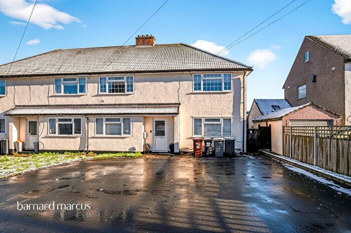 2 Bedroom Maisonette For Sale In Gresham Avenue, Warlingham, CR6