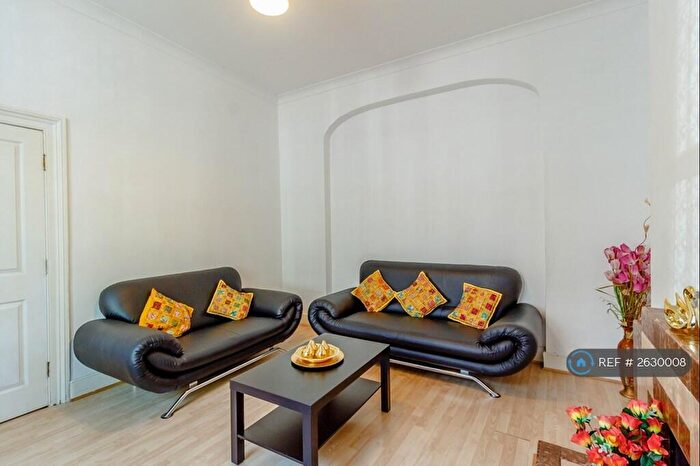 4 Bedroom Terraced House To Rent In Landseer Road, N19