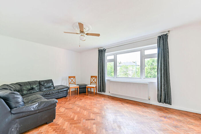 1 Bedroom Flat To Rent In Willesden Lane, , Willesden Green, London, NW6