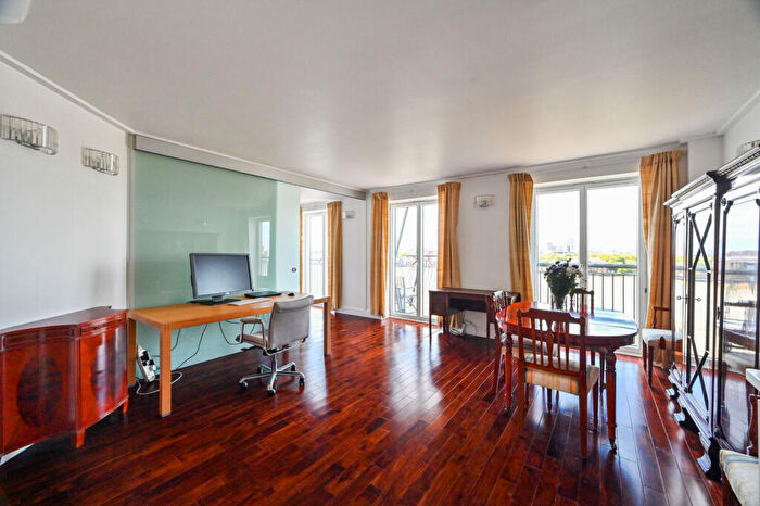 2 Bedroom Flat For Sale In Naxos Building, Canary Wharf, London, E14