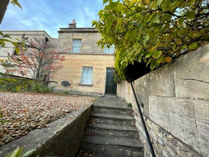 3 Bedroom End Of Terrace House To Rent In Lark Place, Bath, BA1