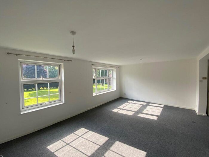 2 Bedroom Apartment To Rent In St. Lawrence Close, Knowle, Solihull, B93