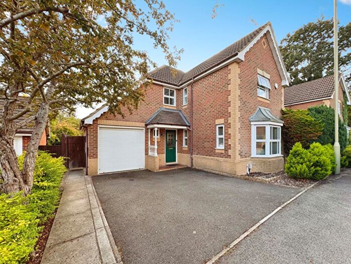 4 Bedroom Detached House For Sale In Brandon Road, Church Crookham, Fleet, Hampshire, GU52