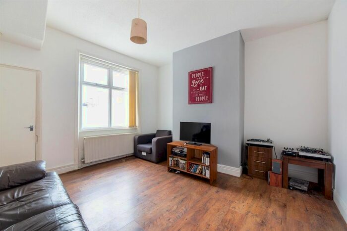 4 Bedroom Terraced House To Rent In Cartington Terrace, Heaton, Newcastle Upon Tyne, NE6