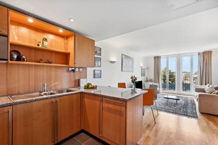 1 Bedroom Apartment For Sale In Lucas House, Kings Chelsea, SW10